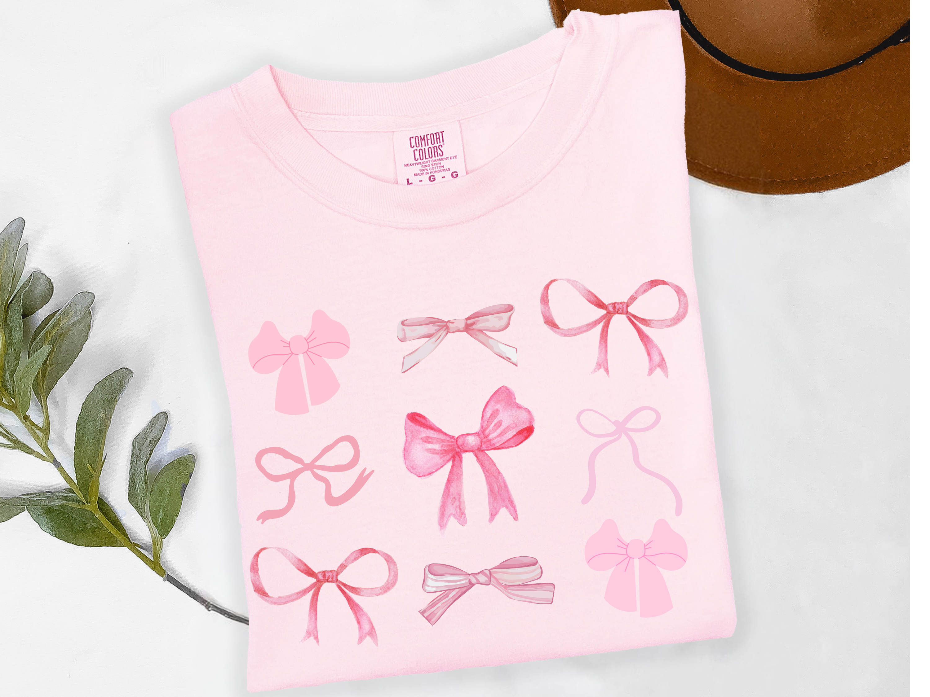 Pink Bow Pattern T-shirt | Cute Ribbon Graphic Tee for Valentine's Day